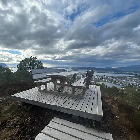 Rum i privatbostad Cozy Retreat In The Heart Of *