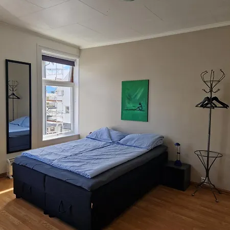 Cozy Retreat In The Heart Of Проживание в семье Олесунн