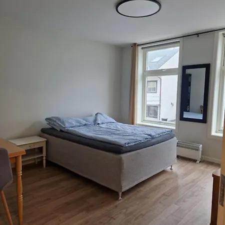 Homestay Cozy Retreat In The Heart Of